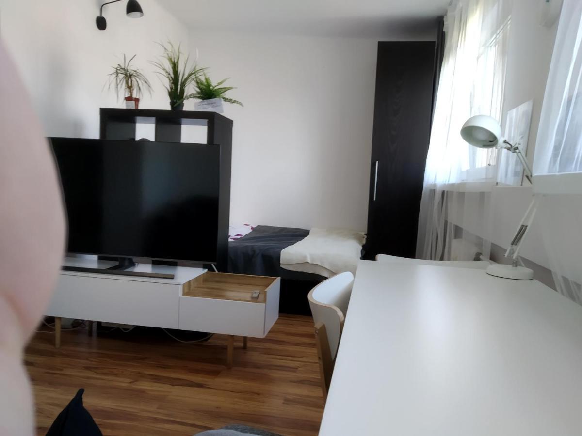 Apartament Mazowiecka 125 Cracóvia Exterior foto